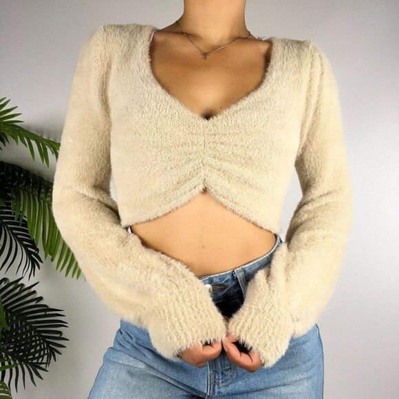 Womens Beige Boho Cottagecore Long Sleeve Faux Fur Fuzzy Sweater Crop Top / M - Picture 3 of 9